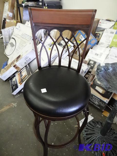 lot 119 image: Metal frame swivel bar stool. 30&qu...