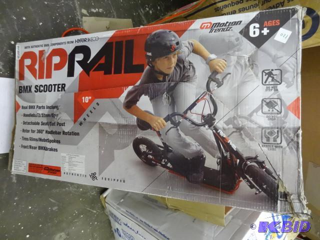 lot 120 image: Rip rail BMX scooter. 10" whee...