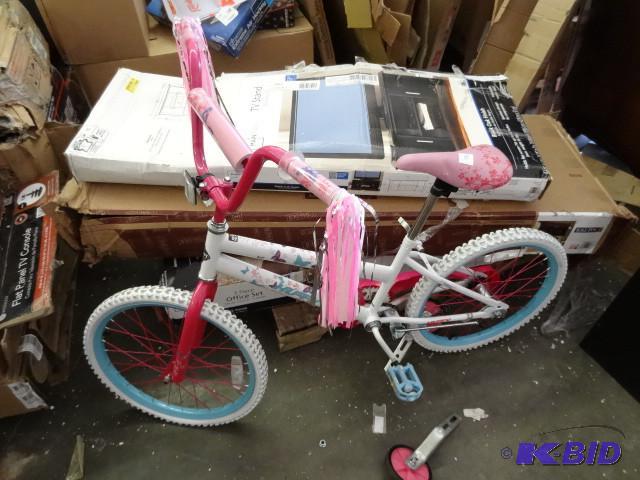 lot 222 image: Huffy sea star girls bike. 20"...