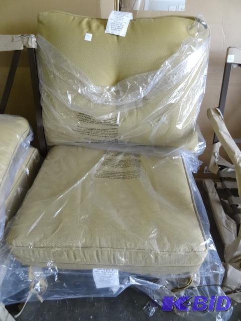 lot 3 image: Brand new metal framed patio chair ...
