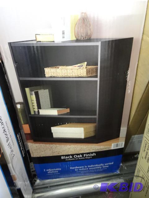 lot 42 image: Main stays 3 shelf book case. 31.65...