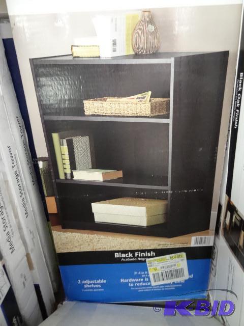 lot 48 image: Main stays 3 shelf book case. 29.69...