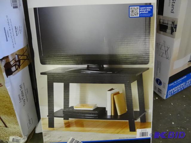 lot 68 image: Main stays TV stand. Black Oak fini...
