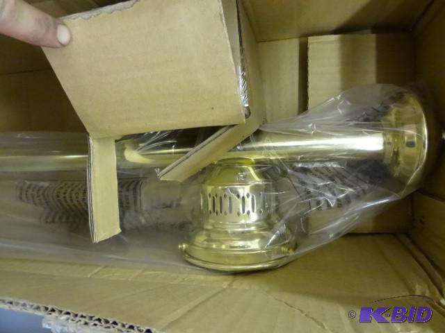 lot 97 image: Gold finish 3 light bar...