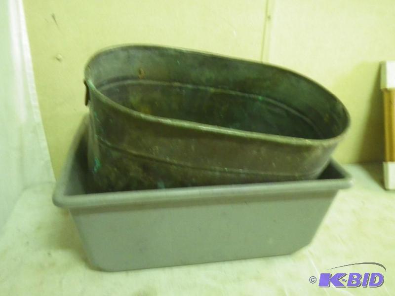lot 106 image: 2 totes...