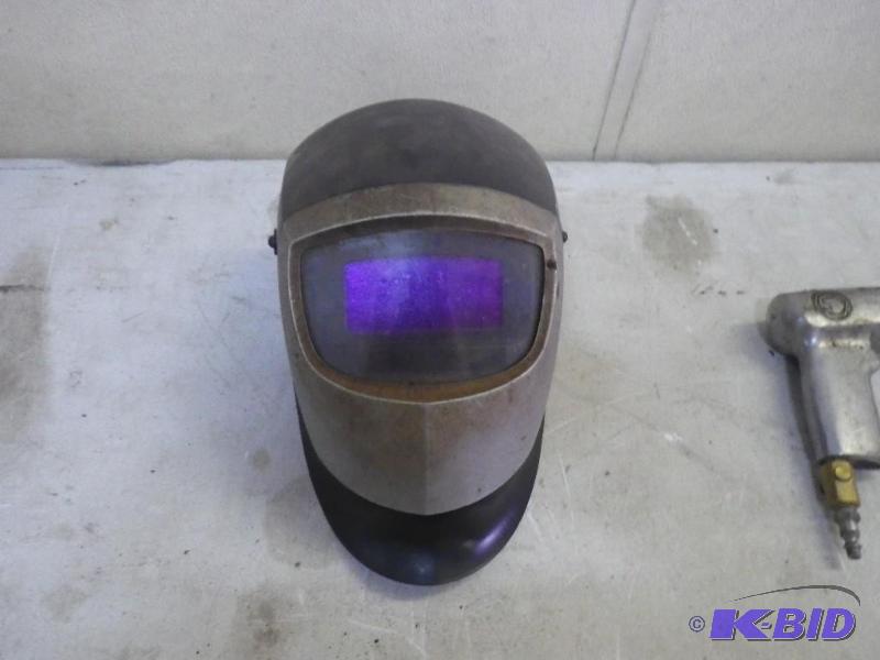 lot 113 image: Speedglas auto darkening helmet, ne...