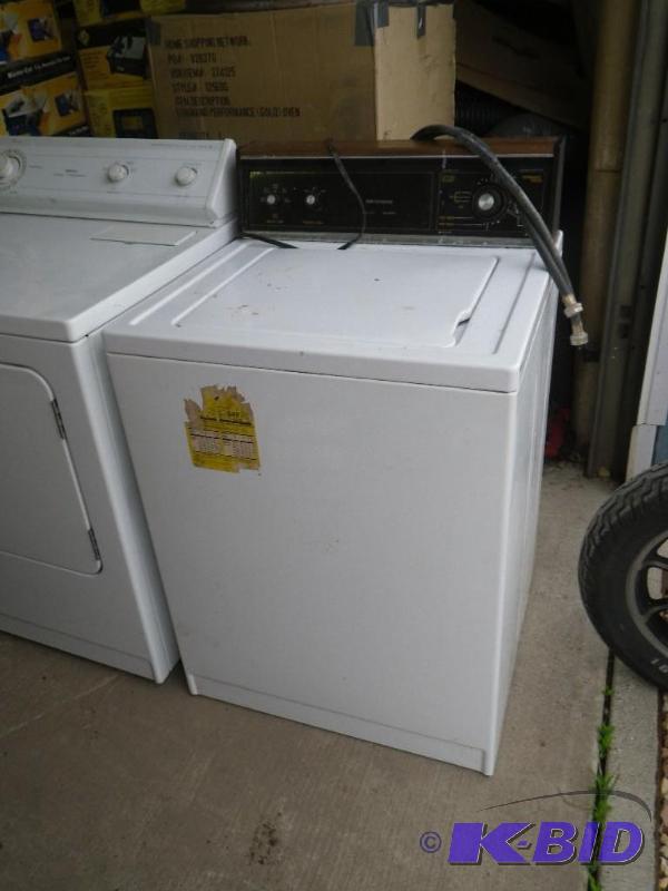 lot 126 image: Kenmore washing machine, works...