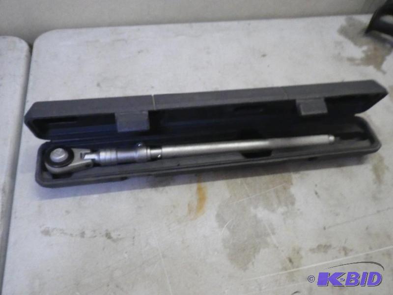 lot 61 image: 12 torque wrench...