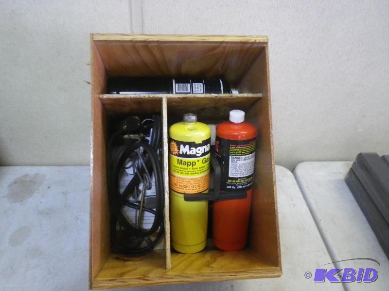 lot 72 image: Benzomatic torch set...