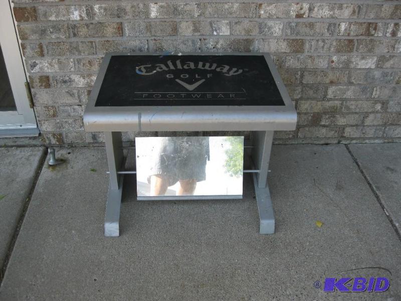 lot 19 image: Callaway Shoe Bench With Padded Sea...