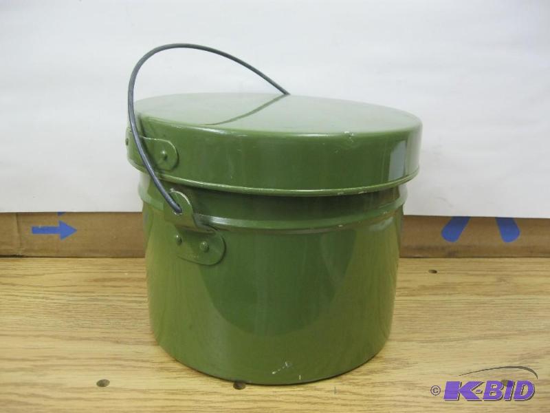 lot 193 image: Vintage Mess Kit Good Condition...