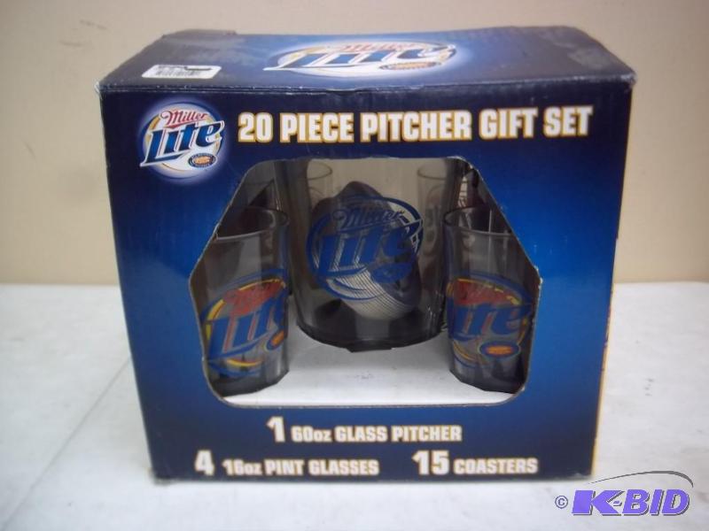 lot 43 image: Miller Light 20 Piece Gift &nbspGl...