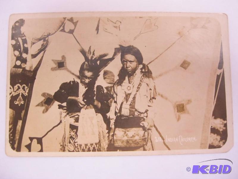 lot 84 image: Vintage Antique Indian Children Pos...