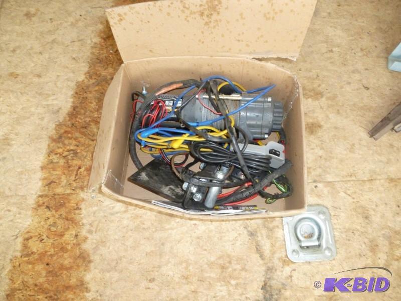 lot 20 image: KFI&nbspWinch Electric ATV 3000 l...