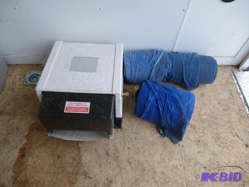 lot 23 image: Commercial&nbspTowel dispensor Co...
