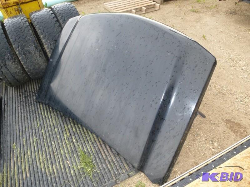 lot 25 image: Chevy Hood Fits 2003 Chevy trucks ...