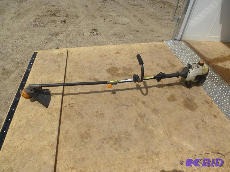 lot 29 image: Ryobi&nbspWeed trimmer 2 cycle we...