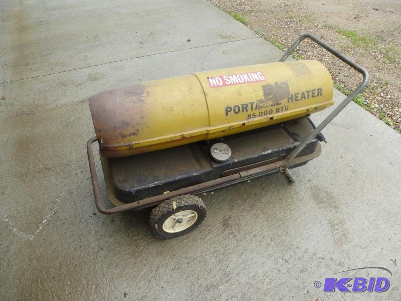 lot 32 image: Knipco&nbspStyle heater 85,000 BT...