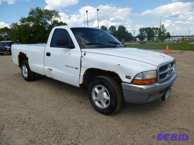 lot 7 image: 1998 Dodge Dakota SLT Single Cab Lo...