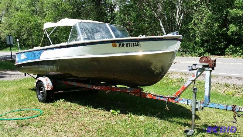 lot 1 image: 1962 Alumacraft 18 Queen Marrie