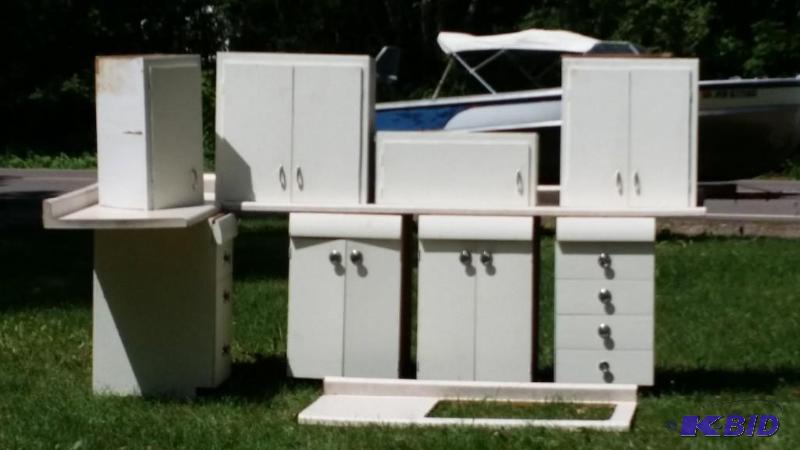 lot 11 image: Cabinets  Countertop