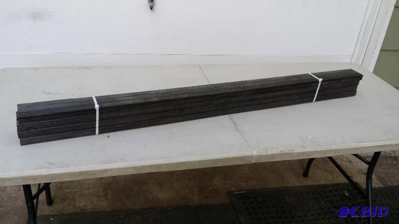 lot 28 image: 1 square steel tubing