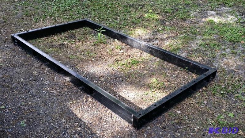 lot 33 image: 4x8 Steel C Channel Frames