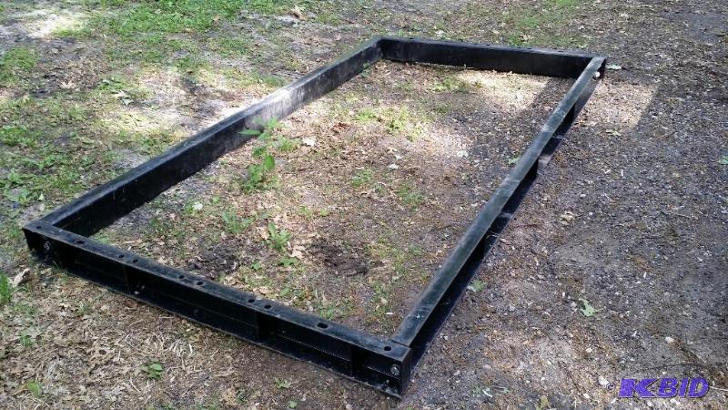 lot 34 image: 4x8 Steel C Channel Frames