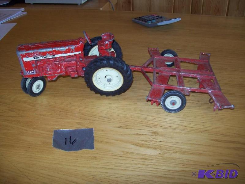 Metal International tractor wattac...