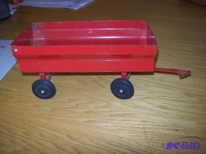 Metal tractor attachment item 25...