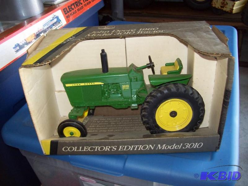 1960 Model 3010 John Deere tractor ...