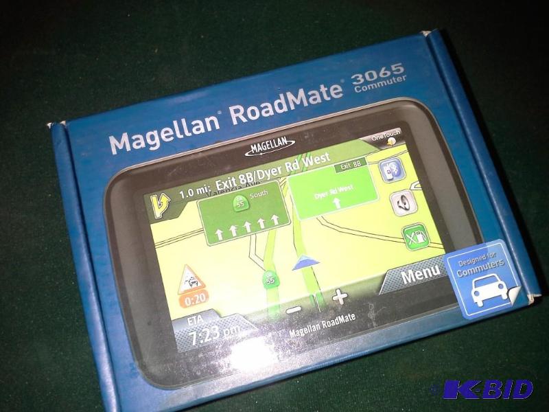 1 Magellan GPS With Accessories