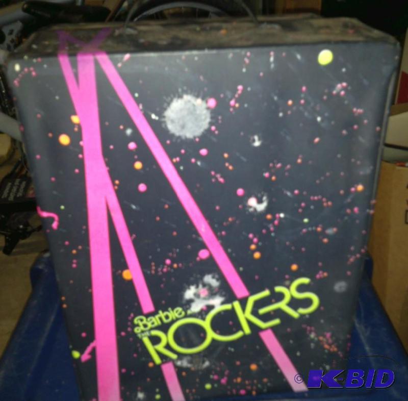 Vintage Barbie Case with Barbies an...