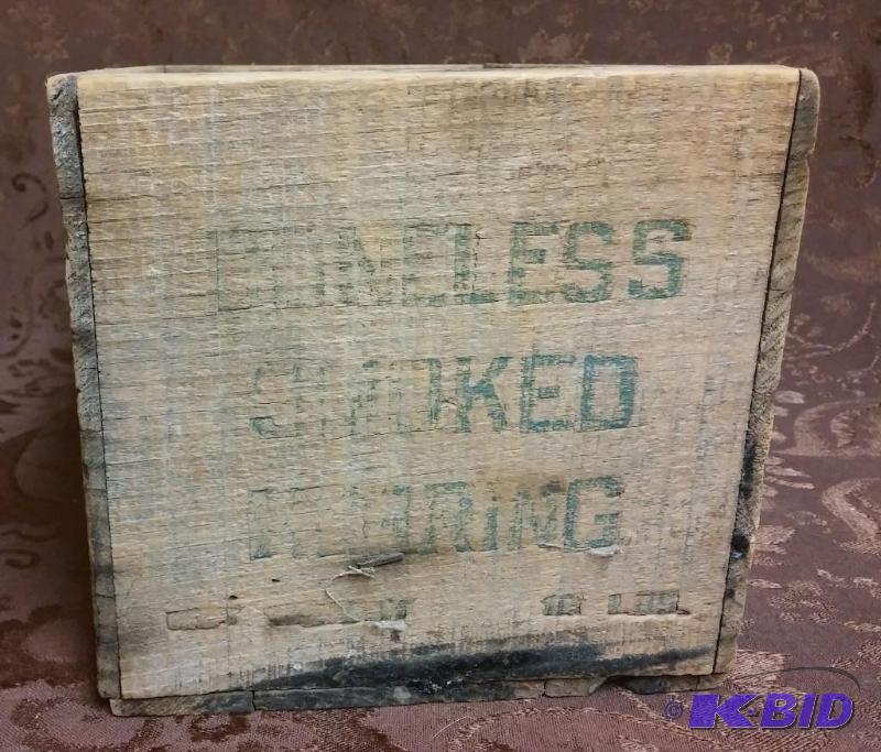 Vintage boneless smoke herring box...