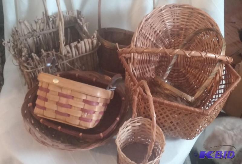 Large Lot of wicker baskets...