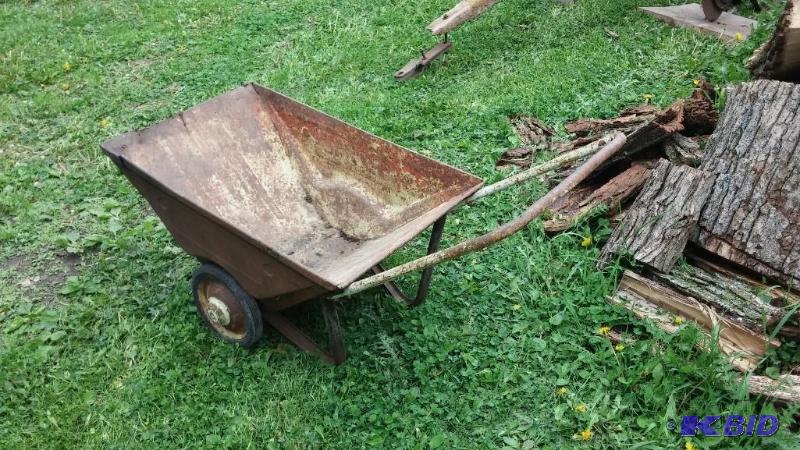 Vintage Yard Wagon-Radio Yard...