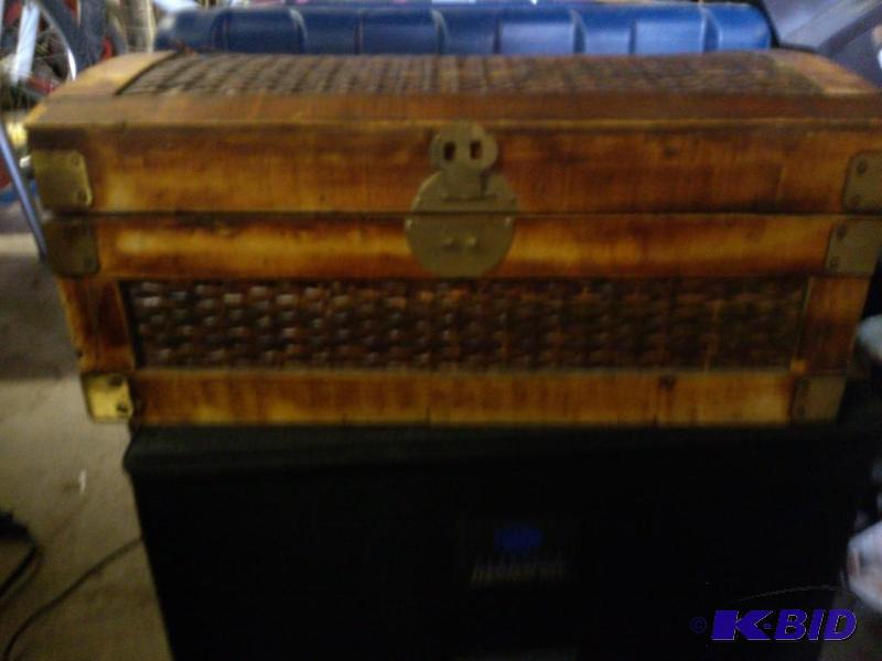 Beautiful Wicker Basket, in great s...