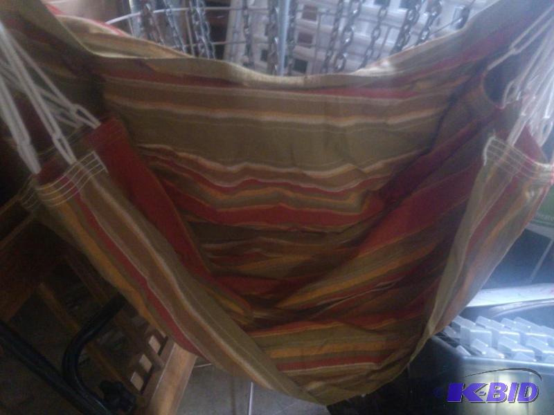 HANGING SWING CHAIR--EXCELLENT SHAP...