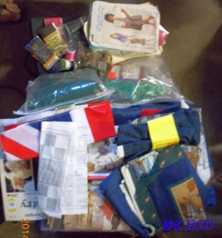 Large Lot of sewing, Patterns Fabri...