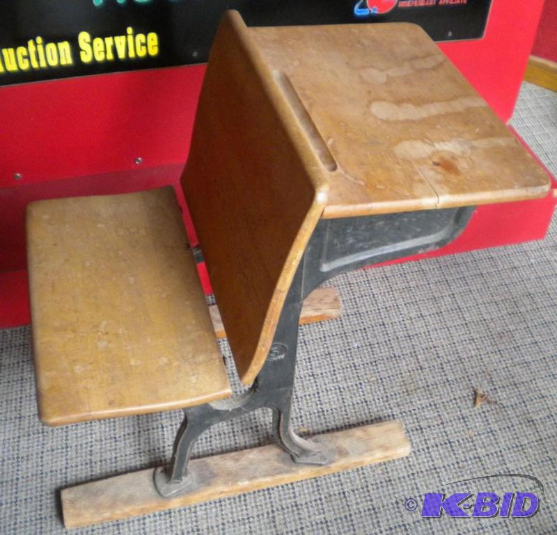 Vintage Desk--great shape...