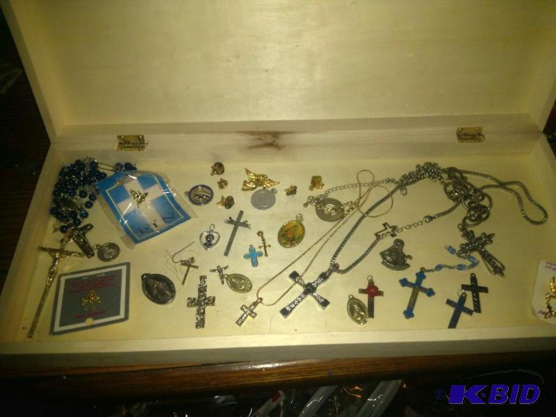 Large Lot of Costume Jewelry -Relig...