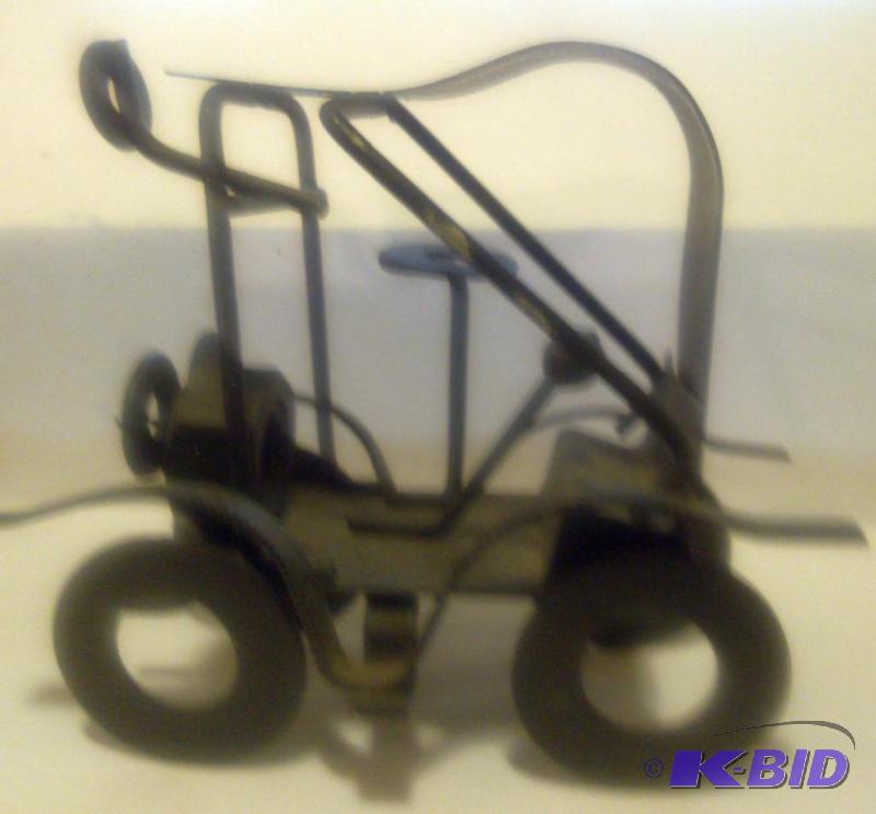 Vintage Metal Sculpture of Antique ...