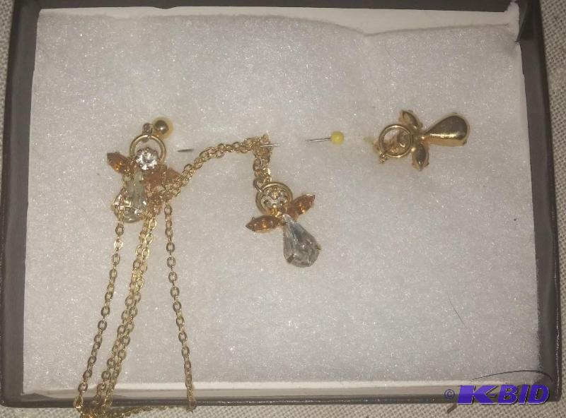 Set of Angel Necklace and earrings...