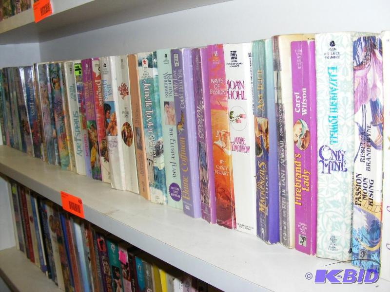 Shelf full of books, see pictures f...