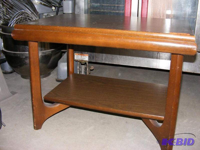 Side Table, approx 28 x 19, 21 ...