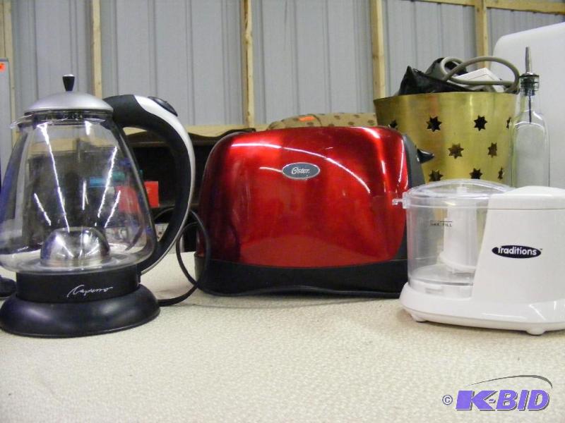 Small appliances, Toaster, chopper ...
