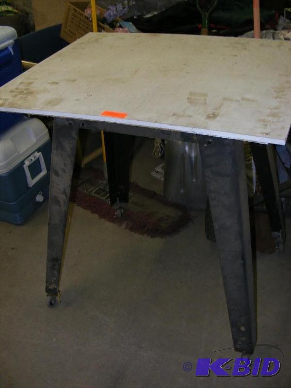 Work Table on wheels...
