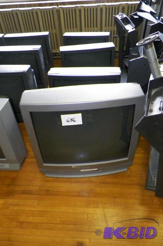 lot 686 image: Lot of 4 working TVs