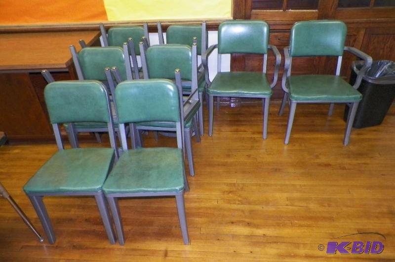 lot 694 image: Office Furniture