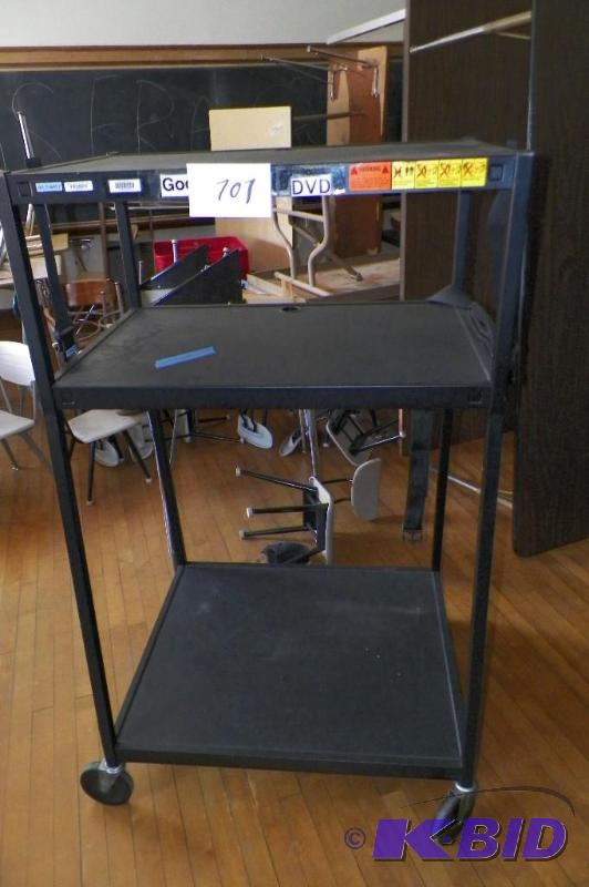 lot 707 image: AVTV Cart